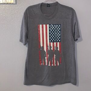 District USA American Flag Soldiers Short Sleeve shirt